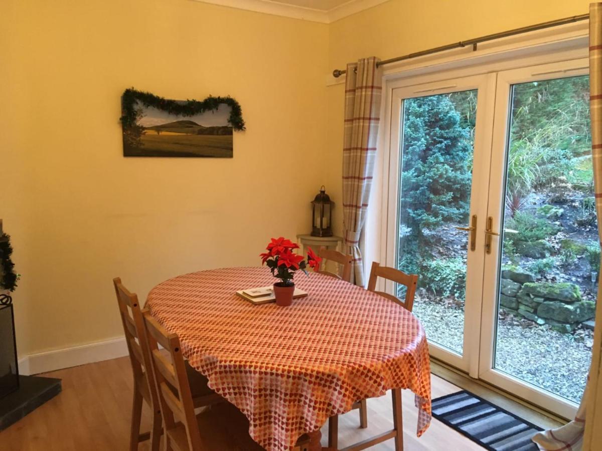 Herb Wood Cottage Hawick Esterno foto